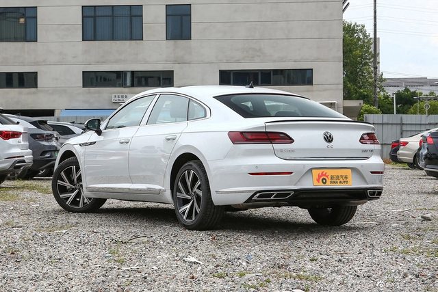 2024款一汽-大众CC 330TSI 炫目版