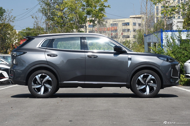 2024款长安CS55PLUS 第三代 1.5T DCT尊贵型