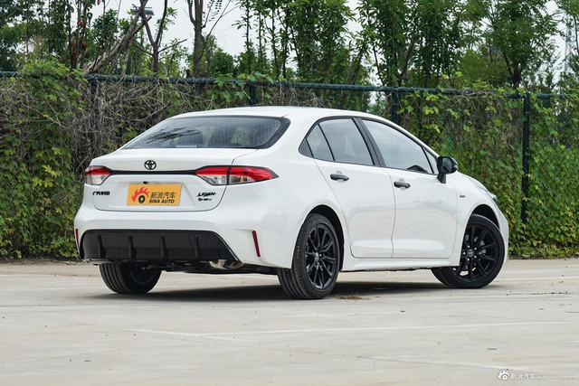 2024款雷凌 智能电混双擎 1.8L 骑士版