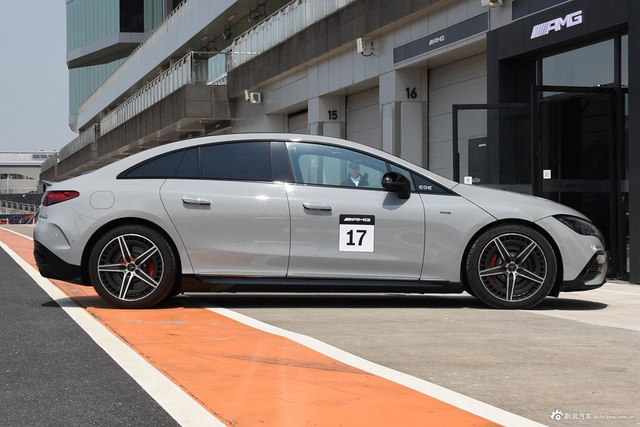 2023款AMG EQE 53 4MATIC+