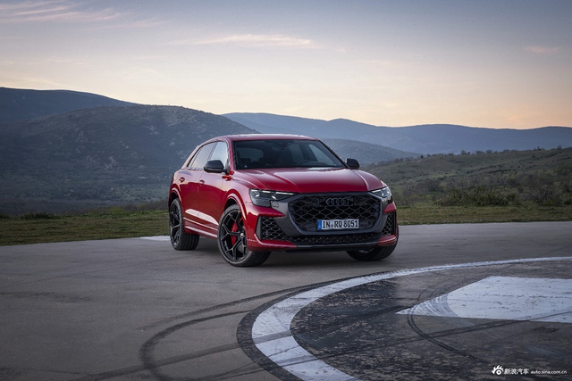 2024款奥迪RS Q8 Performance 欧洲版官图