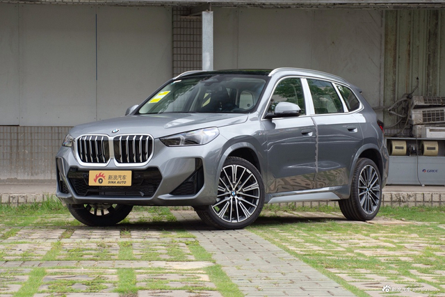 2024款宝马X1 xDrive25Li M运动套装