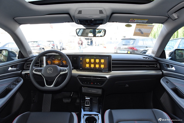 2025款凌渡L 280TSI DSG炫辣版