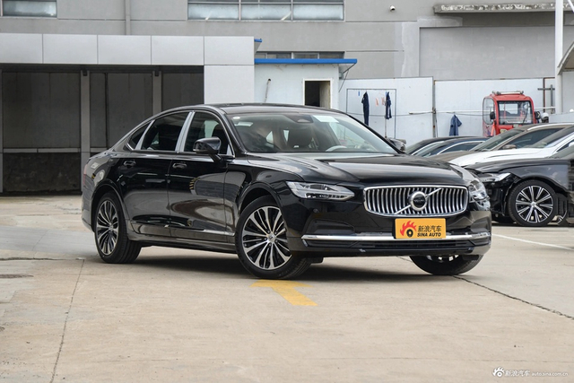 2024款沃尔沃S90 B5 智逸豪华版