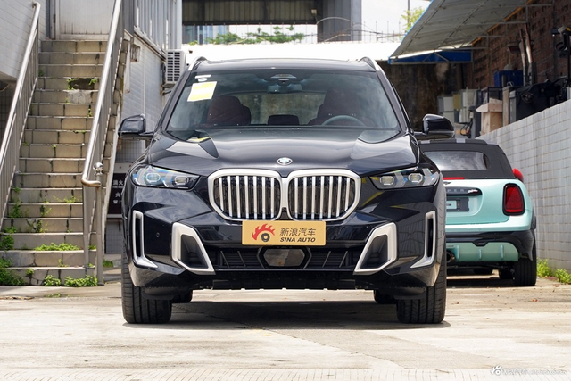 2025款宝马X5 xDrive 40Li M 运动套装