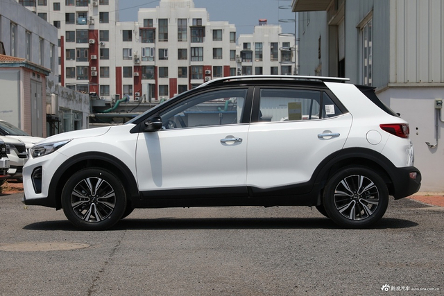 2021款奕跑1.4L CVT天窗款