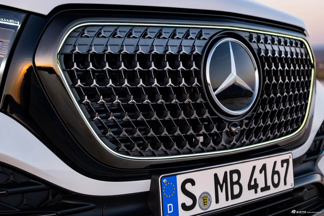 2027款奔驰GLE 450 4MATIC AMG Line 海外版 官图