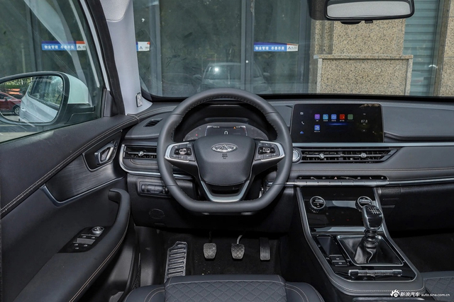 2024款瑞虎8 荣耀版 230TCI 手动进阶版 5座