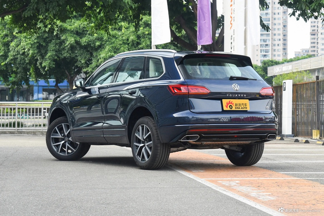 2023款途锐 3.0TSI 锐享版 经典运动套装