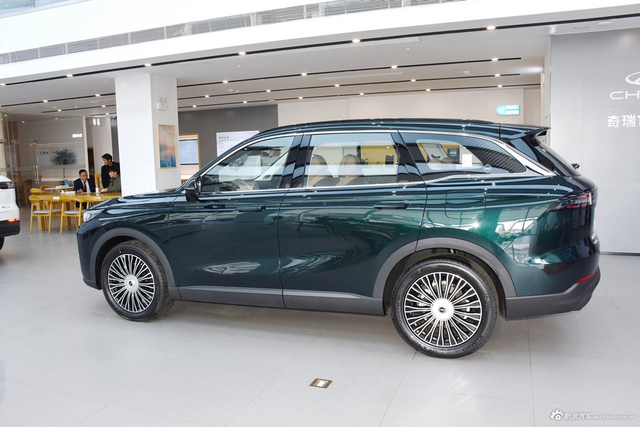 2024款风云T9 210 超长续航版豪华型 5座 磷酸铁锂