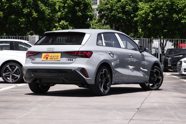 2025款奥迪A3 Sportback 35TFSI 飞驰尊享型 +豪华臻选包