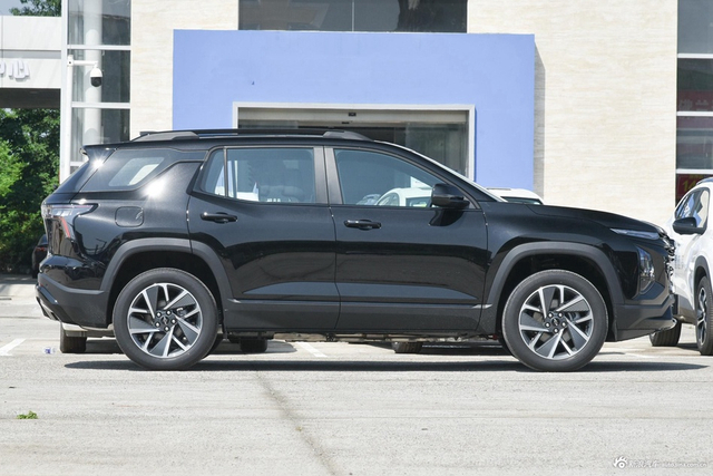 2024款探界者PLUS 102km RS 旗舰版