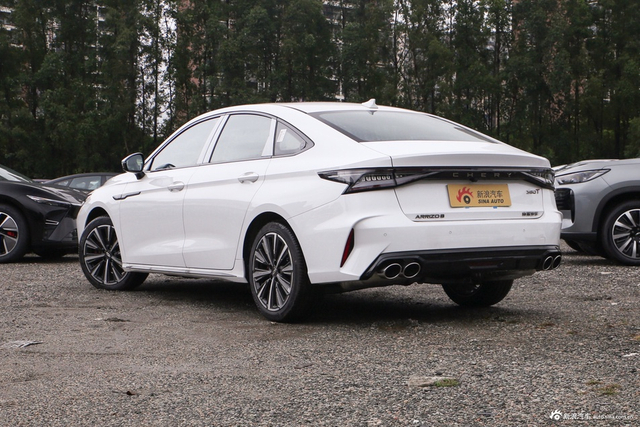 2025款艾瑞泽8 2.0T 自动御+