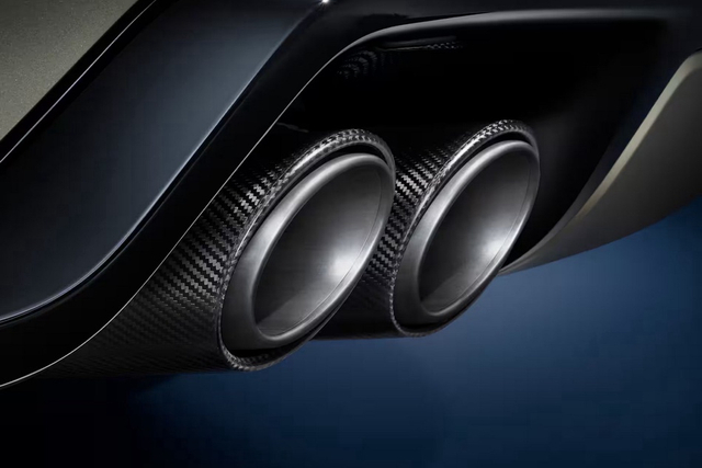 2024款揽胜运动版 4.4 V8 SV Edition One 官图