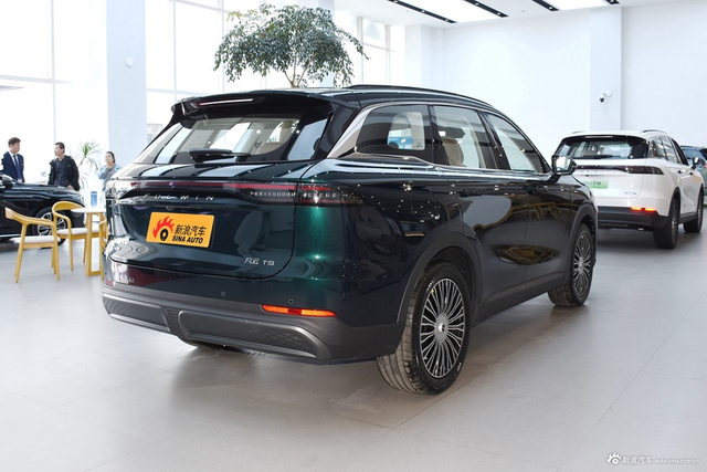 2024款风云T9 210 超长续航版豪华型 5座 磷酸铁锂