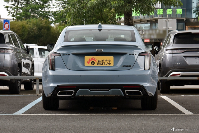 2025款凯迪拉克CT5 28T 赛道性能版