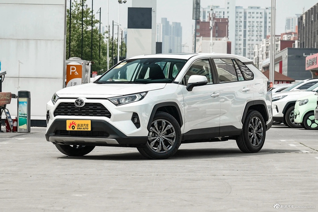 2023款RAV4荣放 2.0L CVT两驱风尚版