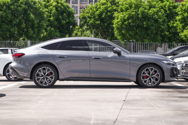 2026款奥迪A5L Sportback 豪华型