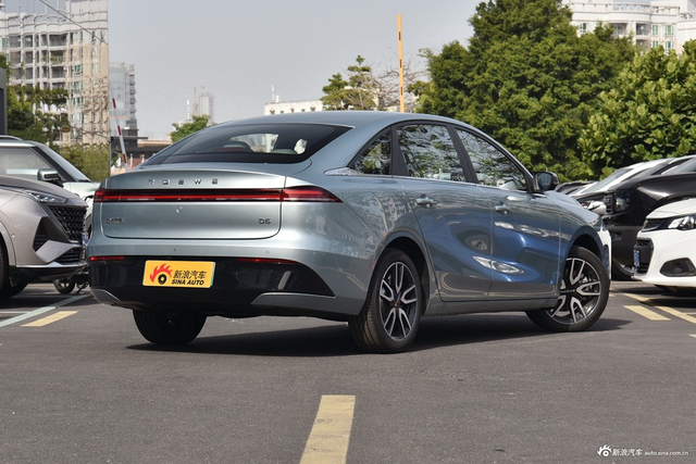 2025款荣威D6 520km 智享版