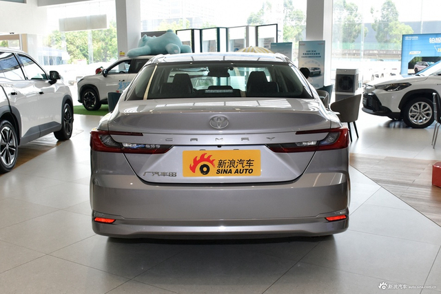 2026款凯美瑞 2.0GVP 豪华版