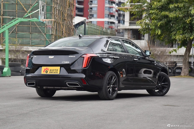 2023款凯迪拉克CT4 28T 豪华型