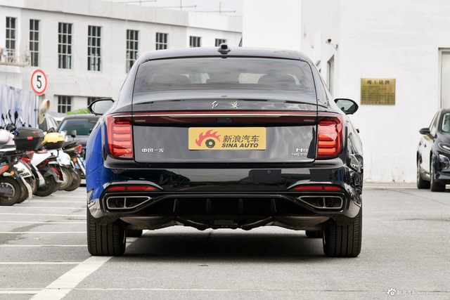 2024款红旗H9 2.0T 旗畅 私享风尚版