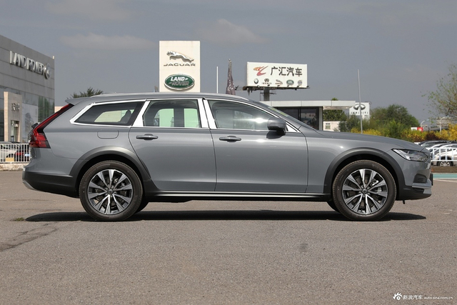 2022款沃尔沃V90 Cross Country B5 AWD 智远版