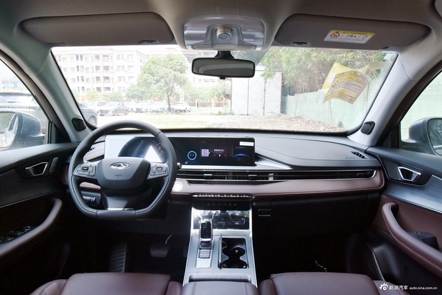 2025款瑞虎7 卓越版 1.5T CVT豪华版