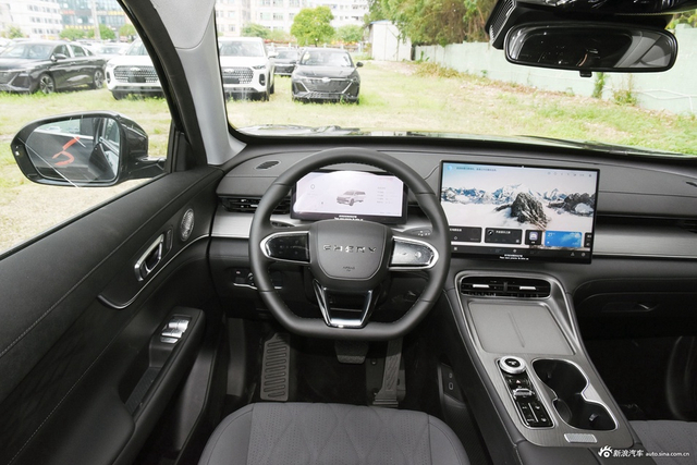 2025款瑞虎8 PLUS 1.6T 乘风版 5座