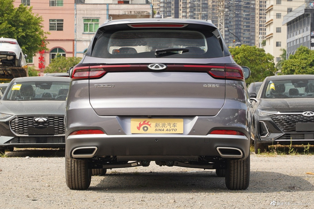 2025款瑞虎7 卓越版 1.5T CVT豪华版量子灰