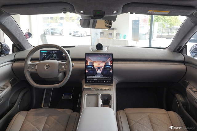 2024款蔚来ET7 100kWh 行政签名版