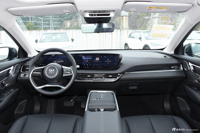 2025款君越 28T 白金版