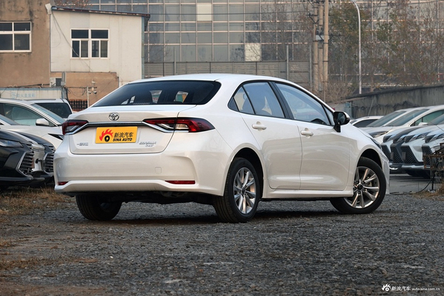 2025款卡罗拉 1.2T 精英版