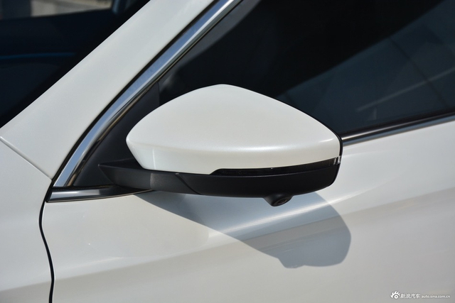 改变从外观开始 实拍荣威Ei5