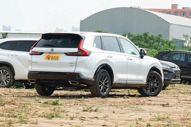 2023款CR-V 2.0L e:HEV 锐·两驱智悦版
