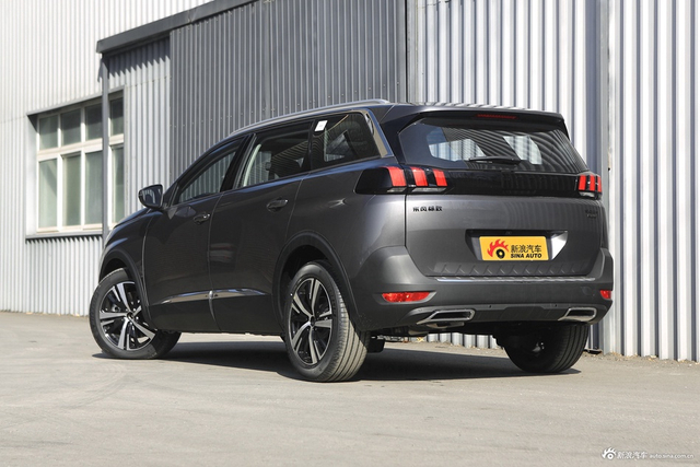 2023款标致5008 400THP 真爱版 5座