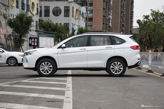 2023款哈弗M6 PLUS 1.5T DCT豪华智联型