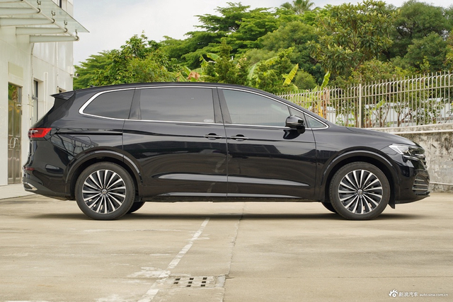 2024款威然改款 380TSI 尊贵版