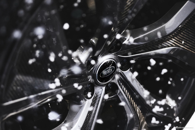 2024款揽胜运动版混动 Park City Edition 官图