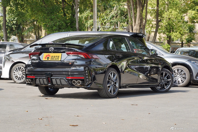 2025款影豹 270T DCT R-Style劲享版