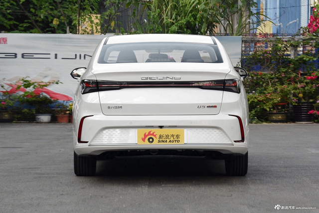 2021款北京U5 PLUS 1.5L手动豪华版