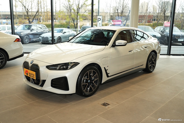 2025款宝马i4 eDrive35