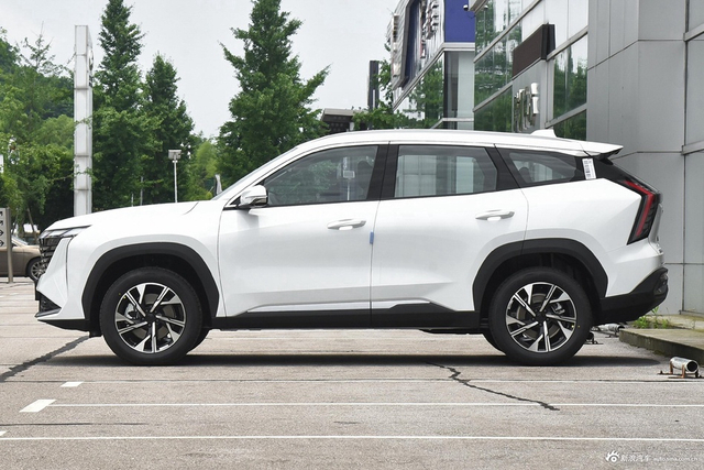 2024款博越L 1.5TD DCT龙腾版