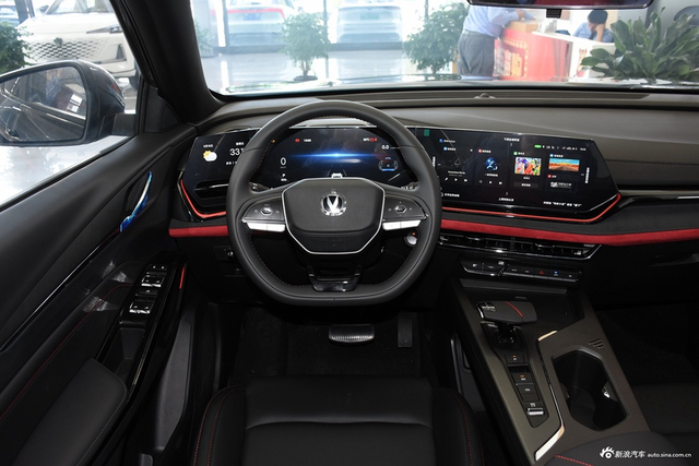 2024款长安X5 PLUS 1.5T DCT卓越型