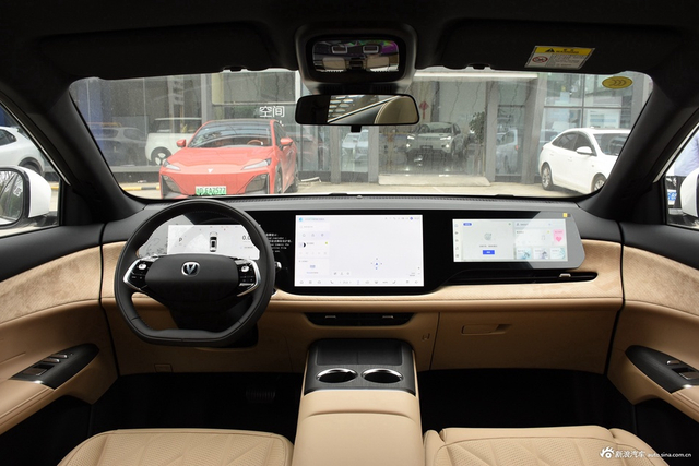 2025款长安CS75 PLUS 第四代 1.5T 新蓝鲸 尊享型