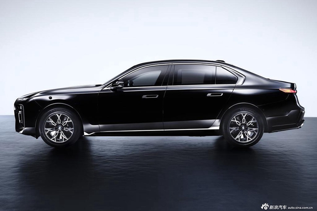 2023款宝马7系 PROTECTION 官图