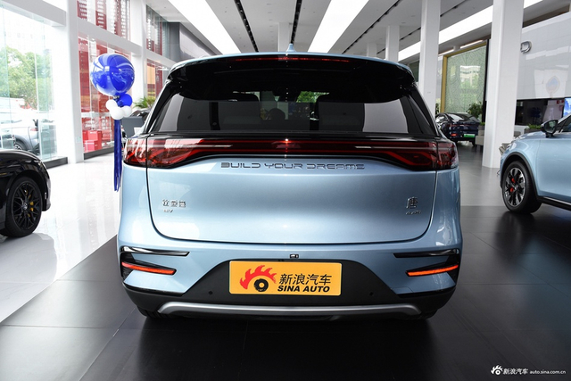 2024款比亚迪唐EV 冠军版 635KM 四驱旗舰型