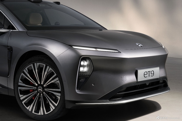 2025款蔚来ET9基本型官图