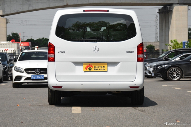 2021款威霆2.0T商务版 7座