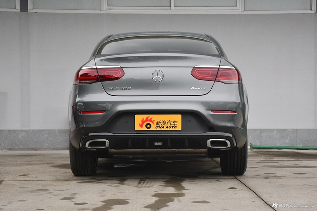 2020款奔驰GLC 300 4MATIC轿跑SUV 